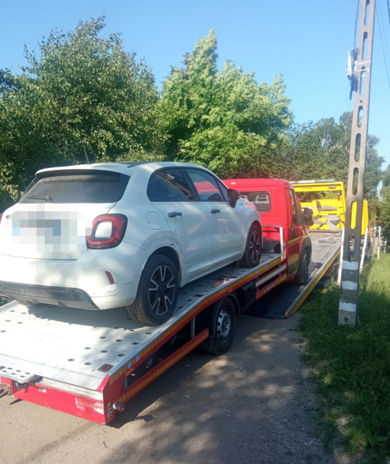 Fiat 500 skradziony we Włoszech, odzyskany w Polsce przez "Kobrę"