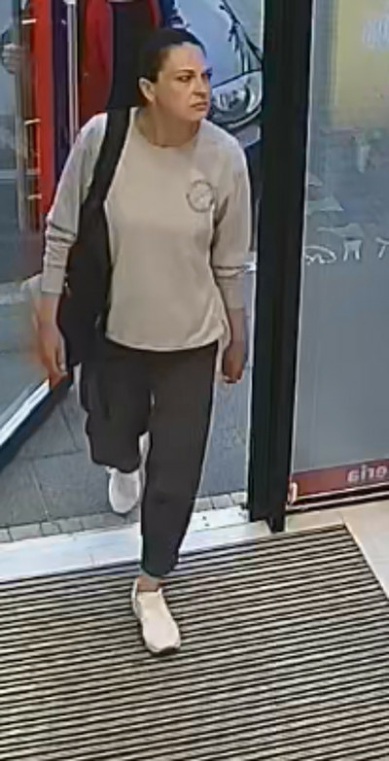 Kradzież w drogerii - poznajesz tę kobietę?