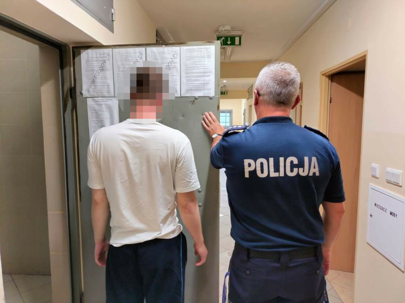 Policyjne dozory dla włamywaczy namierzonych przez kryminalnych