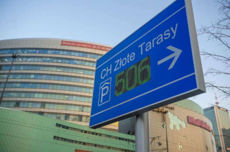 Niebieska tablica wskaże parking