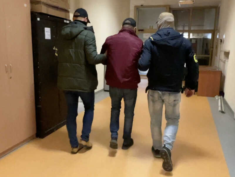 Obracali znacznymi ilościami narkotyków. Wpadli we Włocławku i Toruniu