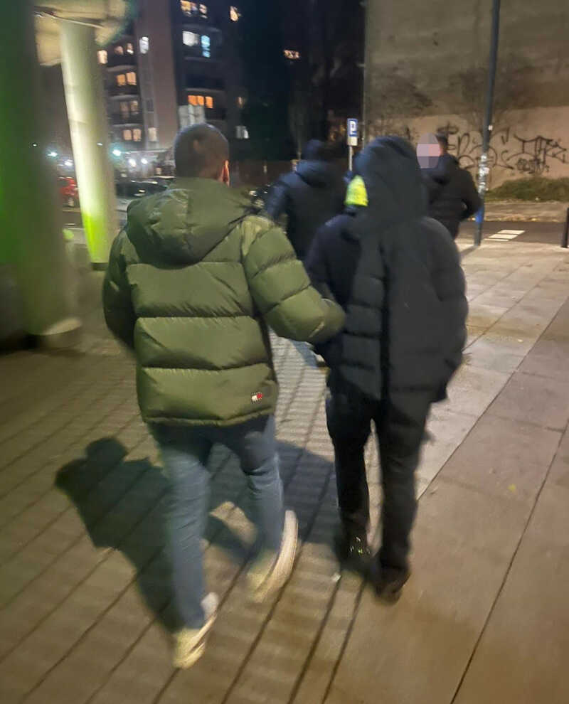 Tymczasowy areszt za narkotyki-wspólne działanie Wydziału do walki z Przestępczością przeciwko Mieniu i Kryminalnego