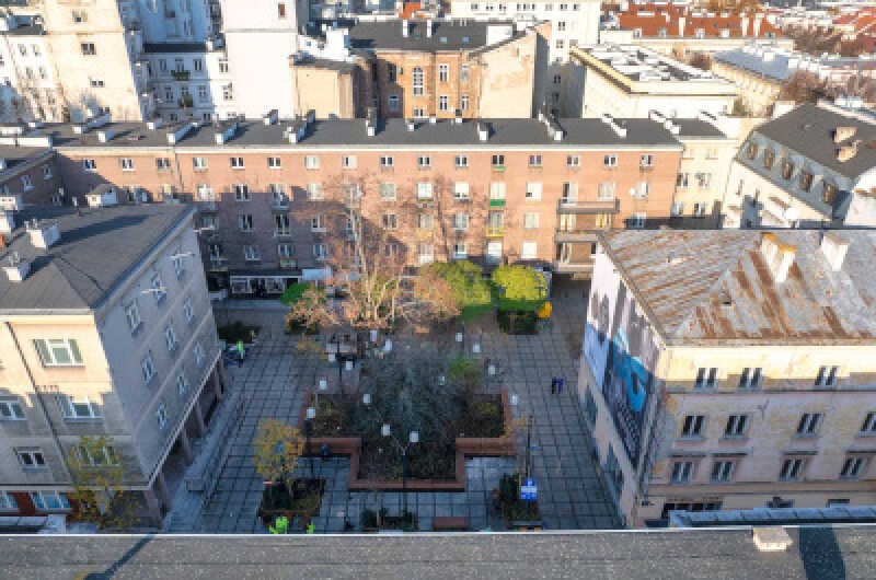 Warszawa - Nowa Chmielna poleca się na spacery