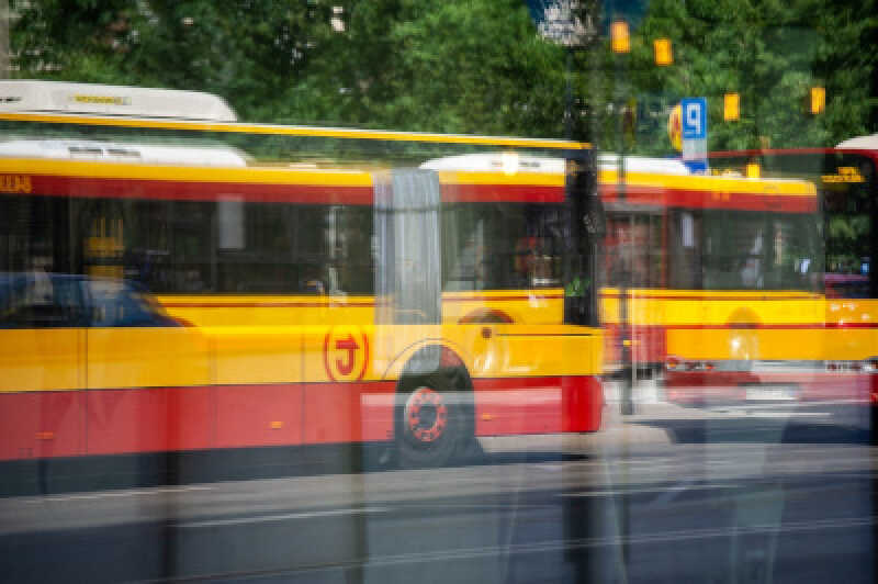 Transport publiczny napędza warszawską metropolię