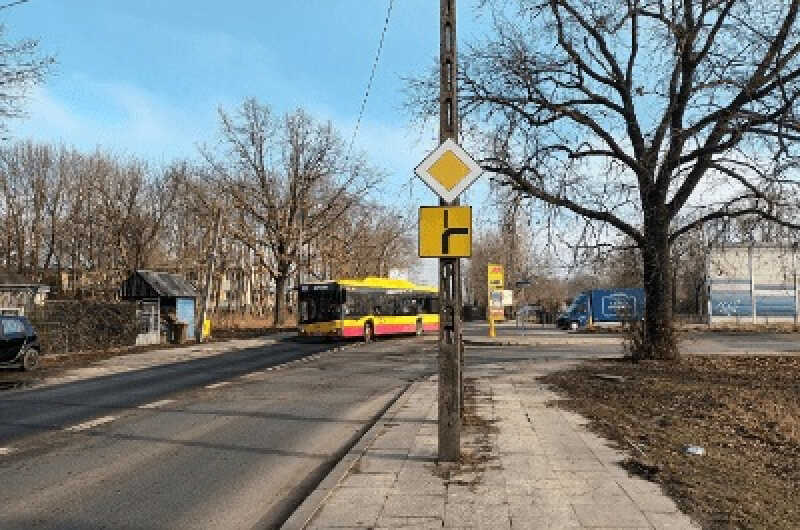 Ulica Białołęcka do przebudowy