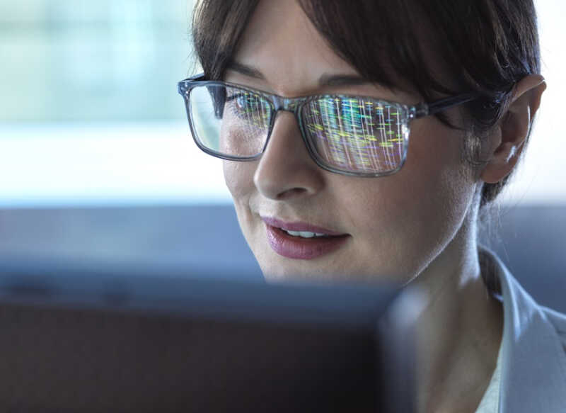 Okulary Blokujące Niebieskie Światło – Dlaczego Warto?