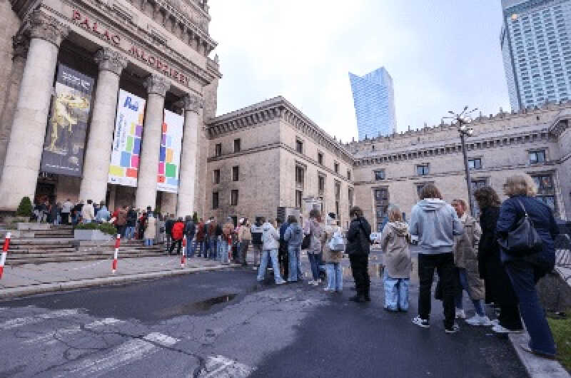 Warszawiacy tłumnie ruszyli na Noc Muzeów