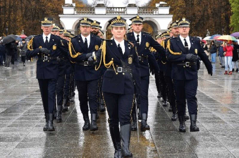 Uroczysta zmiana warty z udziałem Straży Miejskiej