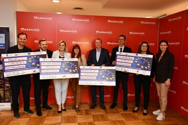Cztery nowe projekty z unijnym wsparciem