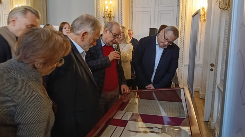 Bezcenne pergaminy wróciły do domu. AGAD przedłuża wystawę odzyskanych dokumentów relacji polsko-krzyżackich