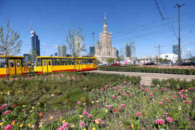 Wielkanoc 2026 w Warszawie: Sprawdź zmiany w kursowaniu komunikacji miejskiej