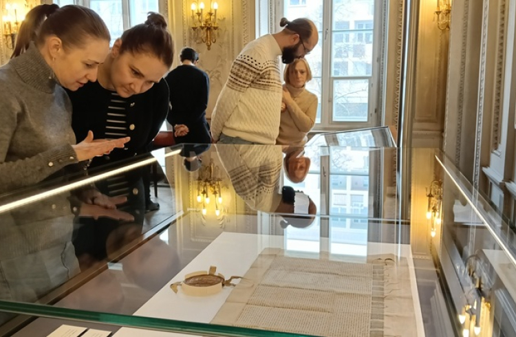 Bezcenne pergaminy wróciły do domu. AGAD przedłuża wystawę odzyskanych dokumentów relacji polsko-krzyżackich